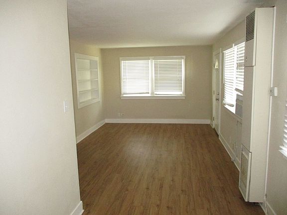 5th image of 536 Haven St Unit B