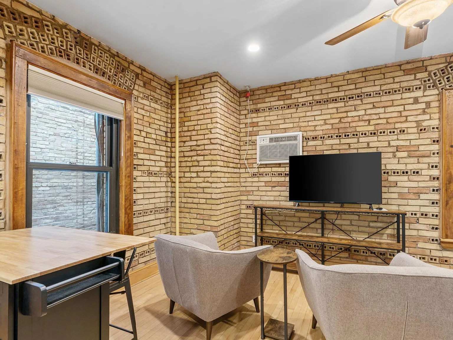 Studio, 1.0 bath, 500 sqft, $1,295 — Photo 4