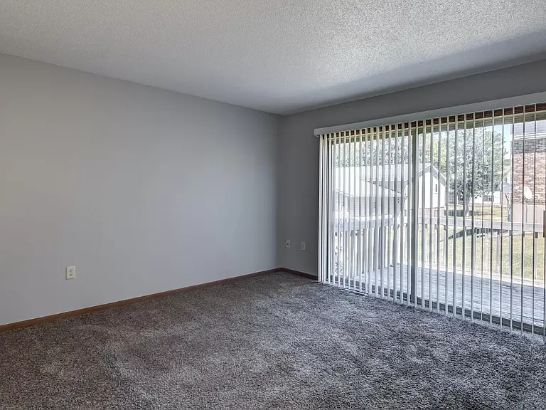 3205 Oak Knoll Dr #2 — Photo 5