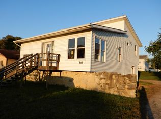 658 N High St, Utica, OH 43080