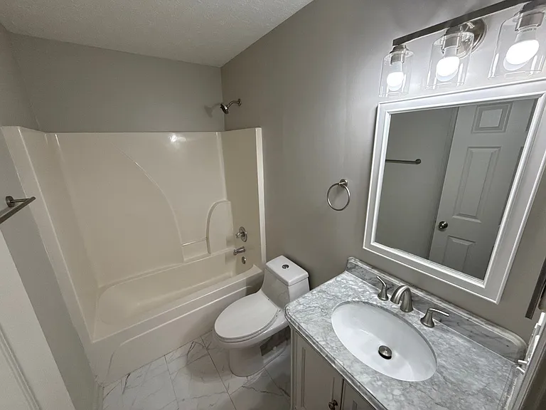 919 High Ln — Photo 15