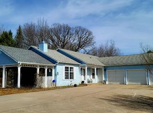 E902 Haase Rd, Waupaca, WI 54981
