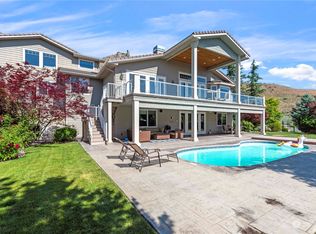 528 Castle Heights Dr, Wenatchee, WA 98801