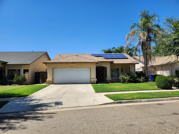 2131 N Steven Avenue, Farmersville, CA 93223