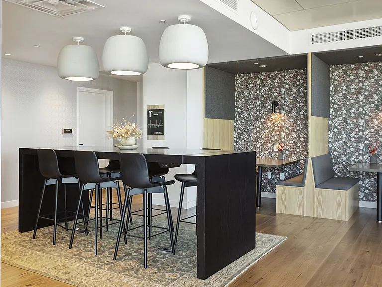 Edit at River North — Photo 79