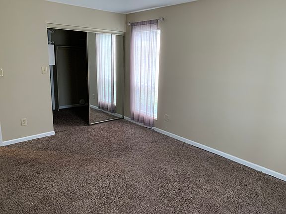 4th image of 6440 Reflections Dr APT B