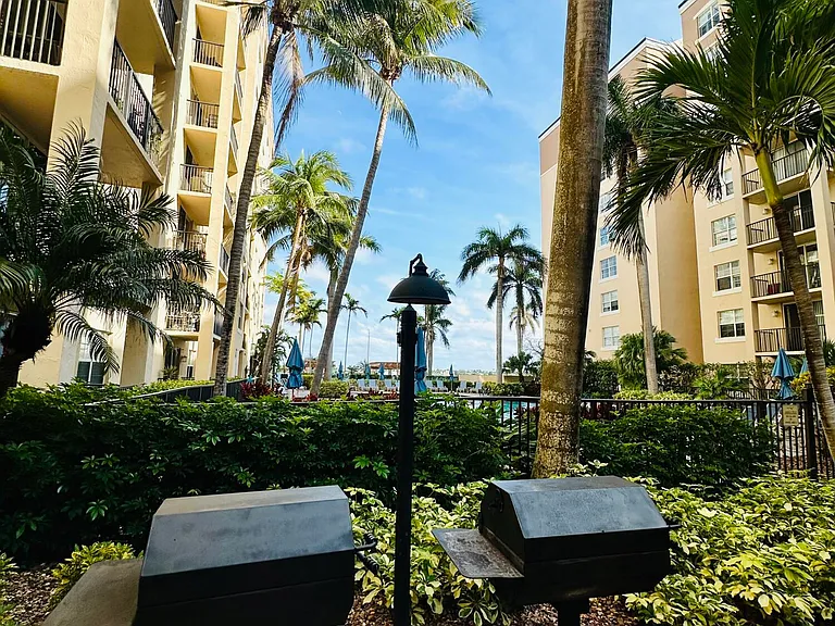 1801 N Flagler Dr #101 — Photo 18