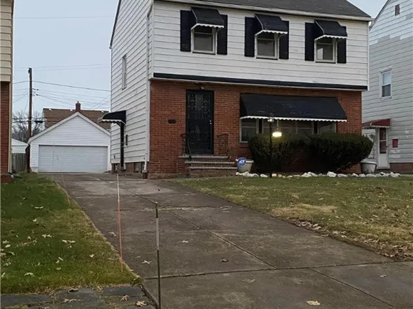 17107 Stockbridge Ave, Cleveland, OH 44128