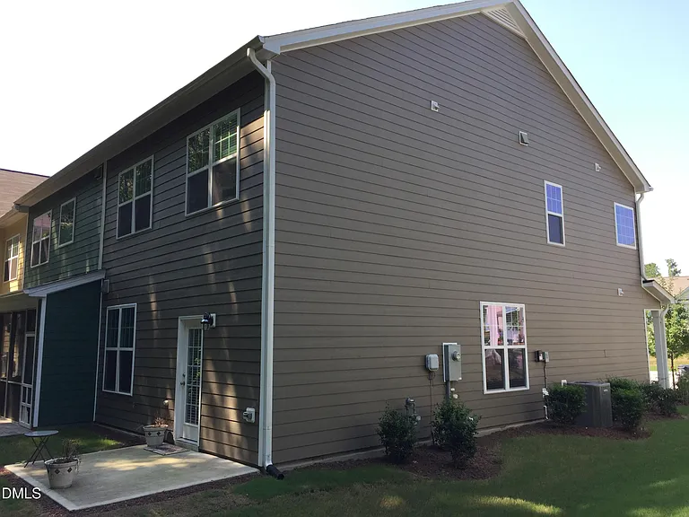 637 Briarcliff St — Photo 19