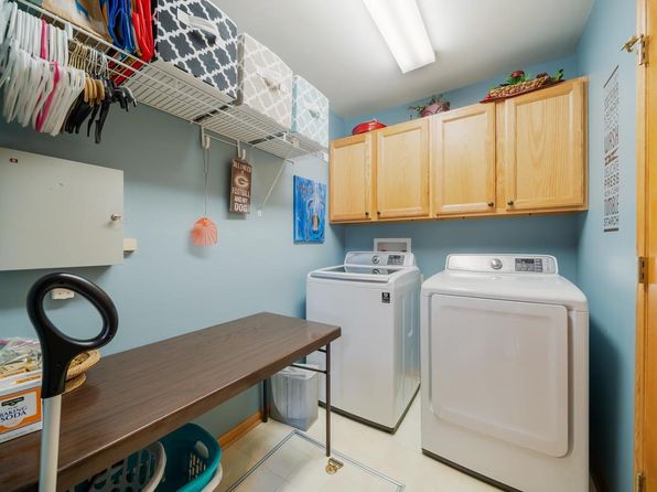810 East RIVER DRIVE #10, Omro, WI 54963
