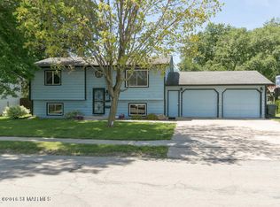 1911 20th Ave NW, Rochester, MN 55901