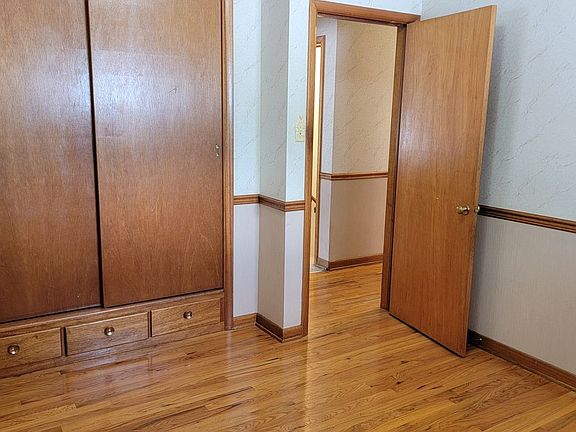 5th image of 840 Faith Ct