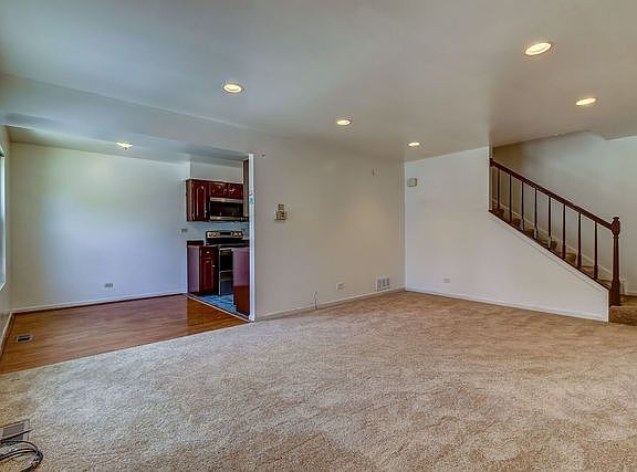 2nd image of 372 Birchwood Ct