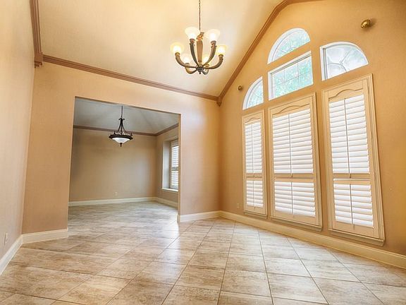 3rd image of 2300 Creekview