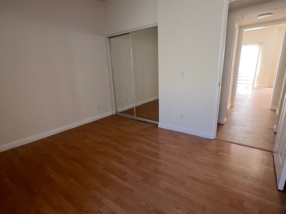 1st image of 5332 Fountain Ave APT 11