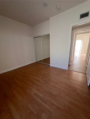 5332 Fountain Ave #11 Photo 1