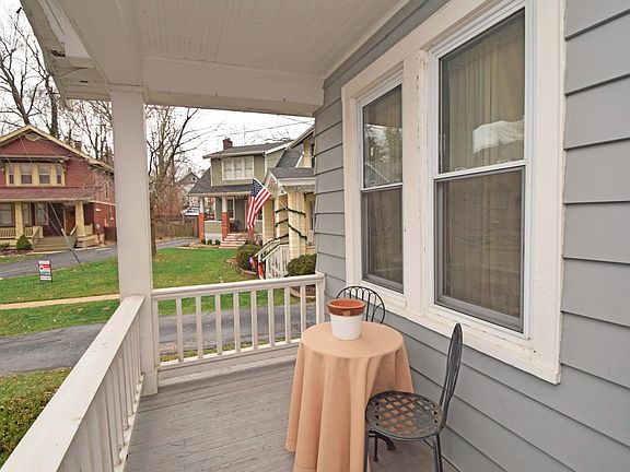 2nd image of 3885 Mount Vernon Ave