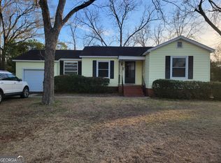 1624 Highland Ave, Dublin, GA 31021