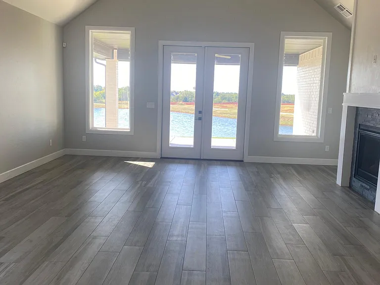 15233 Caspian Ln — Photo 4