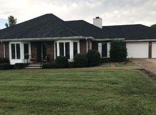 1000 Cross Creek Ct, Hendersonville, TN 37075