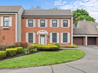 154 Anchor Ln, Bay Shore, NY 11706