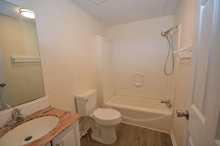 7005 Hodge Rd — Photo 8