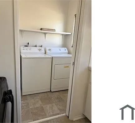 1258 N Virgil Ave #5 — Photo 4