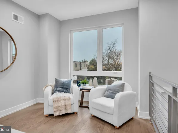 4545 Belgrade St, Philadelphia, PA 19137