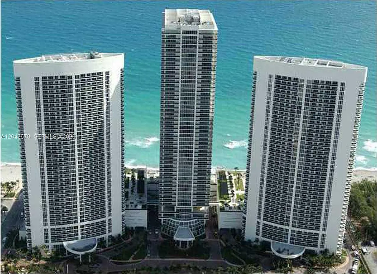 Beach Club Three Condo — Photo 2