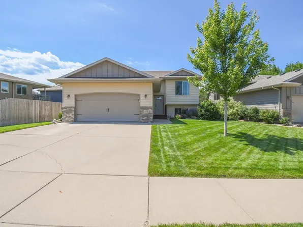 4211 S Grinnell Ave, Sioux Falls, SD 57106