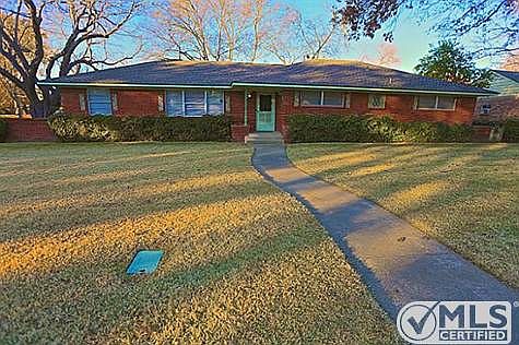 1st image of 517 Melody Ln