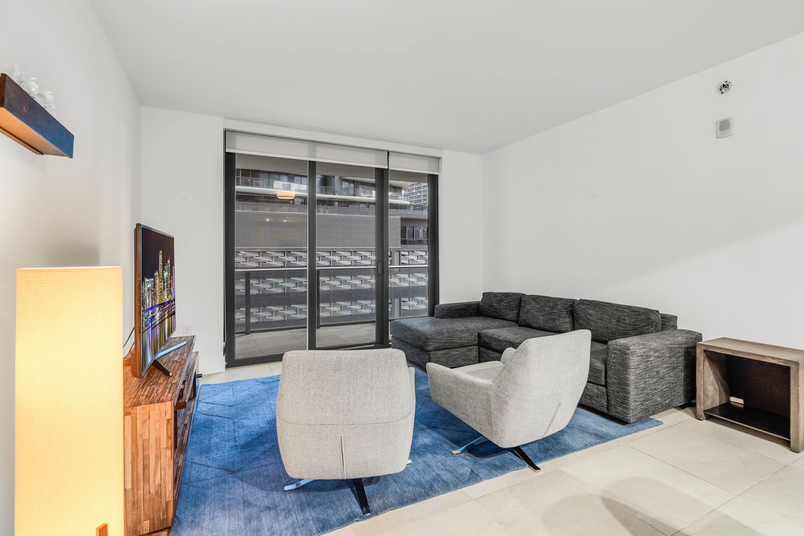 next background image