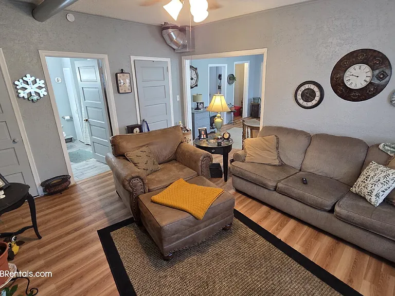 4445 Lincoln Ave #1 — Photo 6