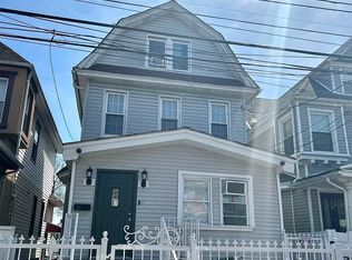 8904 80th St, Woodhaven, NY 11421