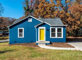 1907 32nd St NE, Hickory, NC 28601