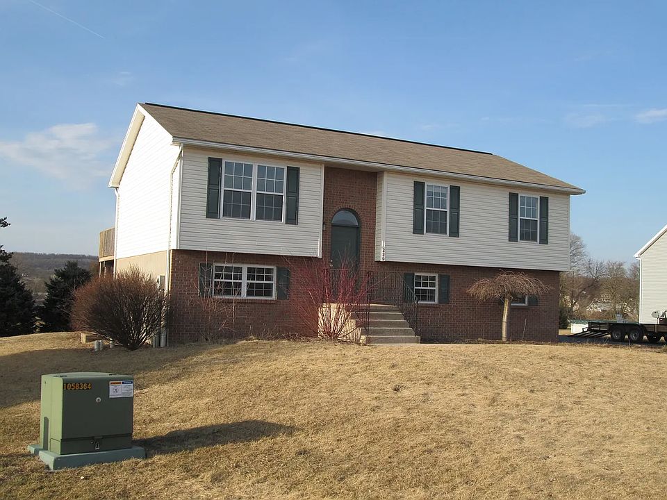 1st image of 229 Meadow Ln