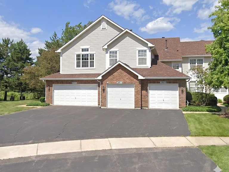 2809 Kentshire Ct — Photo 1