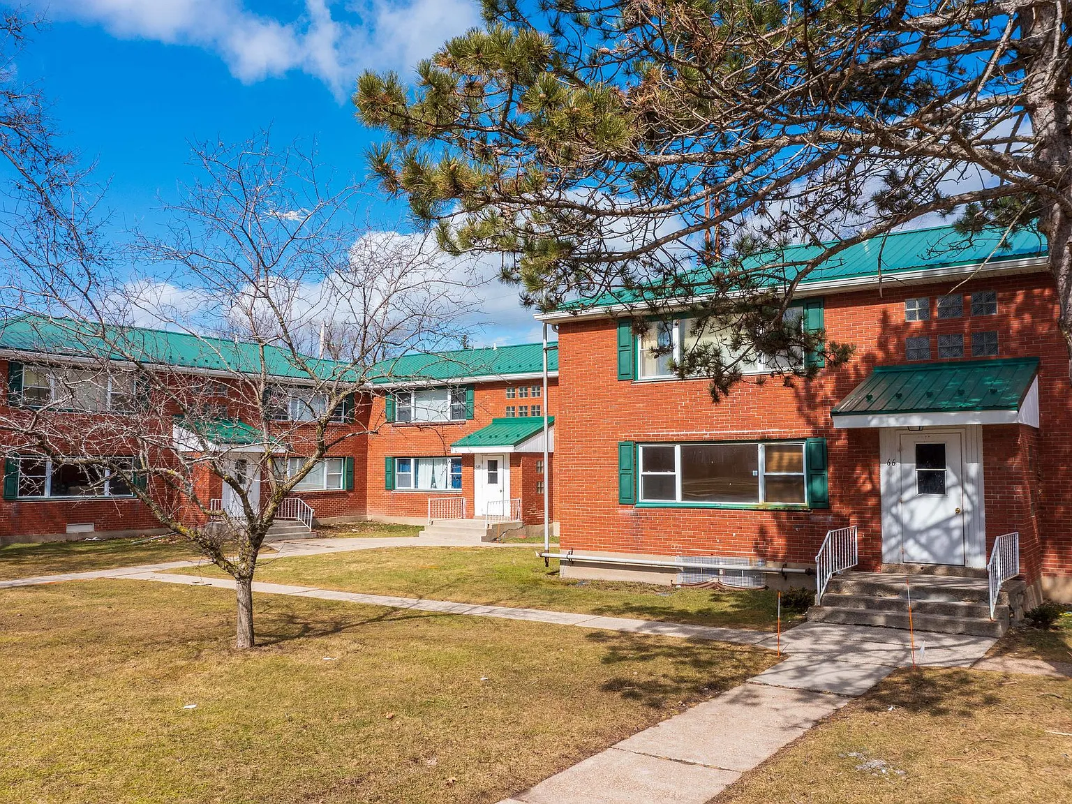 Newell Heights Apartments — Photo 1
