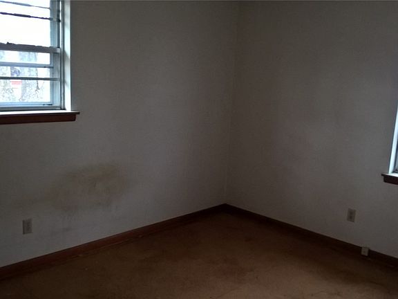 5th image of 710 Lake Sequoyah Dr