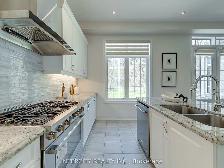 259 Polly Dr — Photo 16