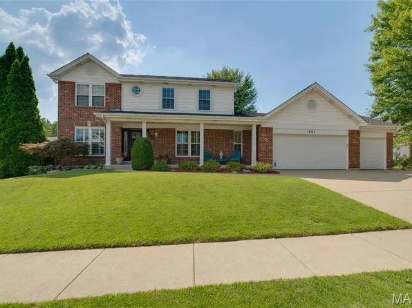 1807 Kilmory Dr, Florissant, MO 63031