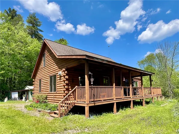 7560 N Huron Rd, Wolcott, NY 14590