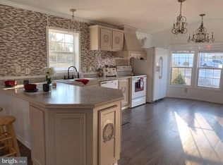 239 Shorewind Rd, Bear, DE 19701