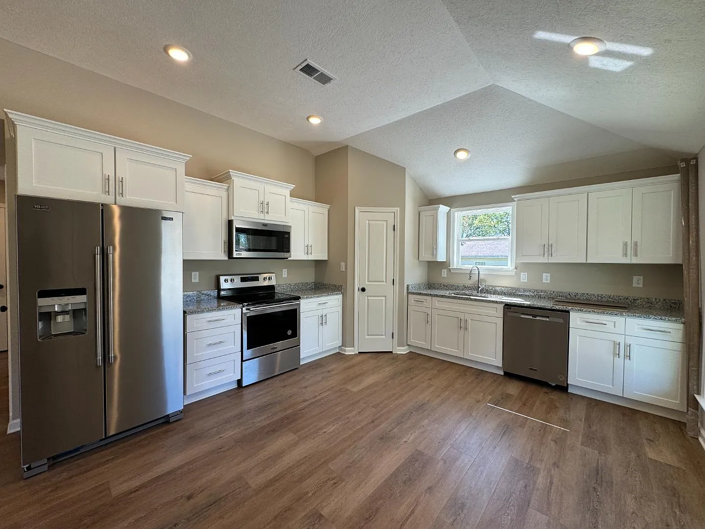 2508 Vine St - 2508 Vine Street Unit B — Photo 2
