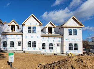 103 Blue Bird Ln #218, Sarver, PA 16055