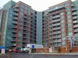48 Suncrest Blvd #702, Markham, ON L3T 7Y5