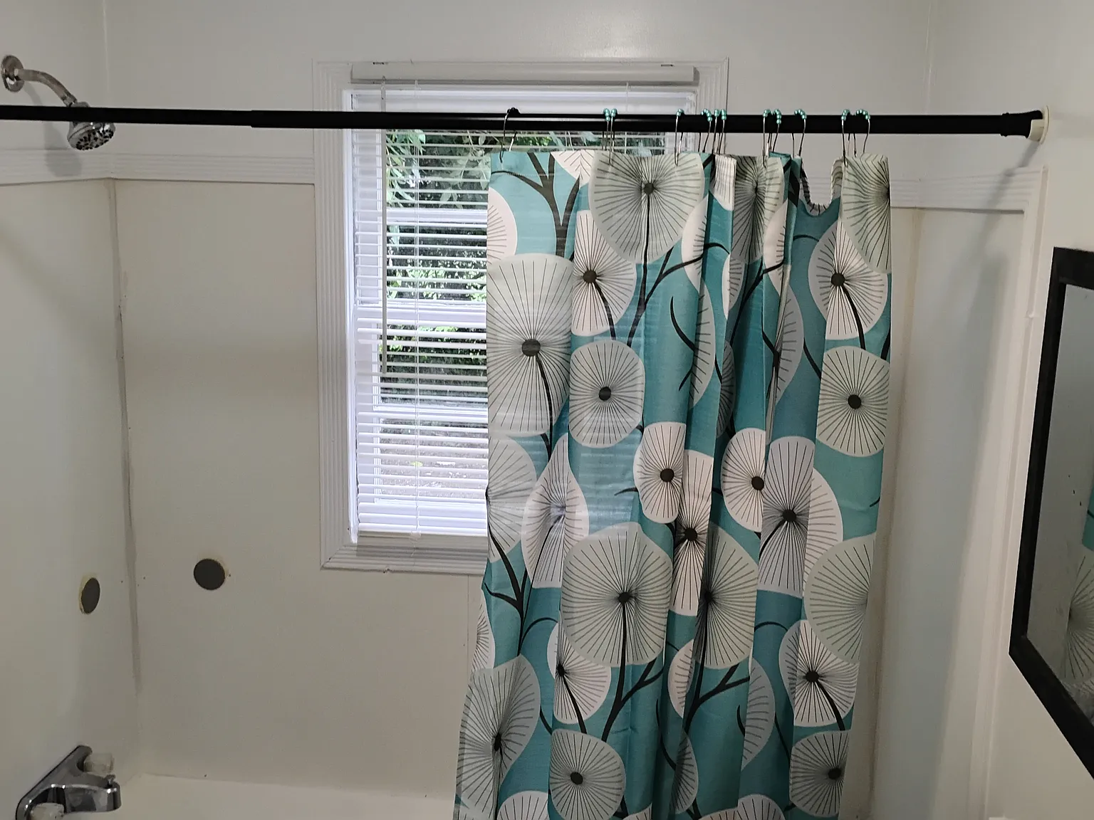 3 bed, 1760 sqft, $900 — Photo 4