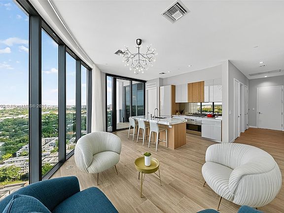 4th image of 2831 S Bayshore Dr #Penthouse 8