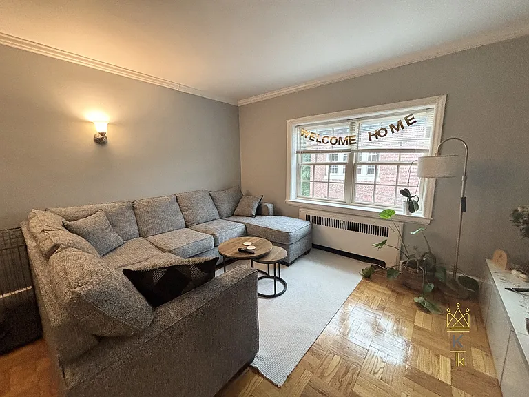 312 Washington St #1-6 — Photo 2