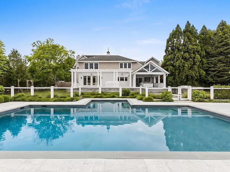 10 Parrish Pond Ln — Photo 4